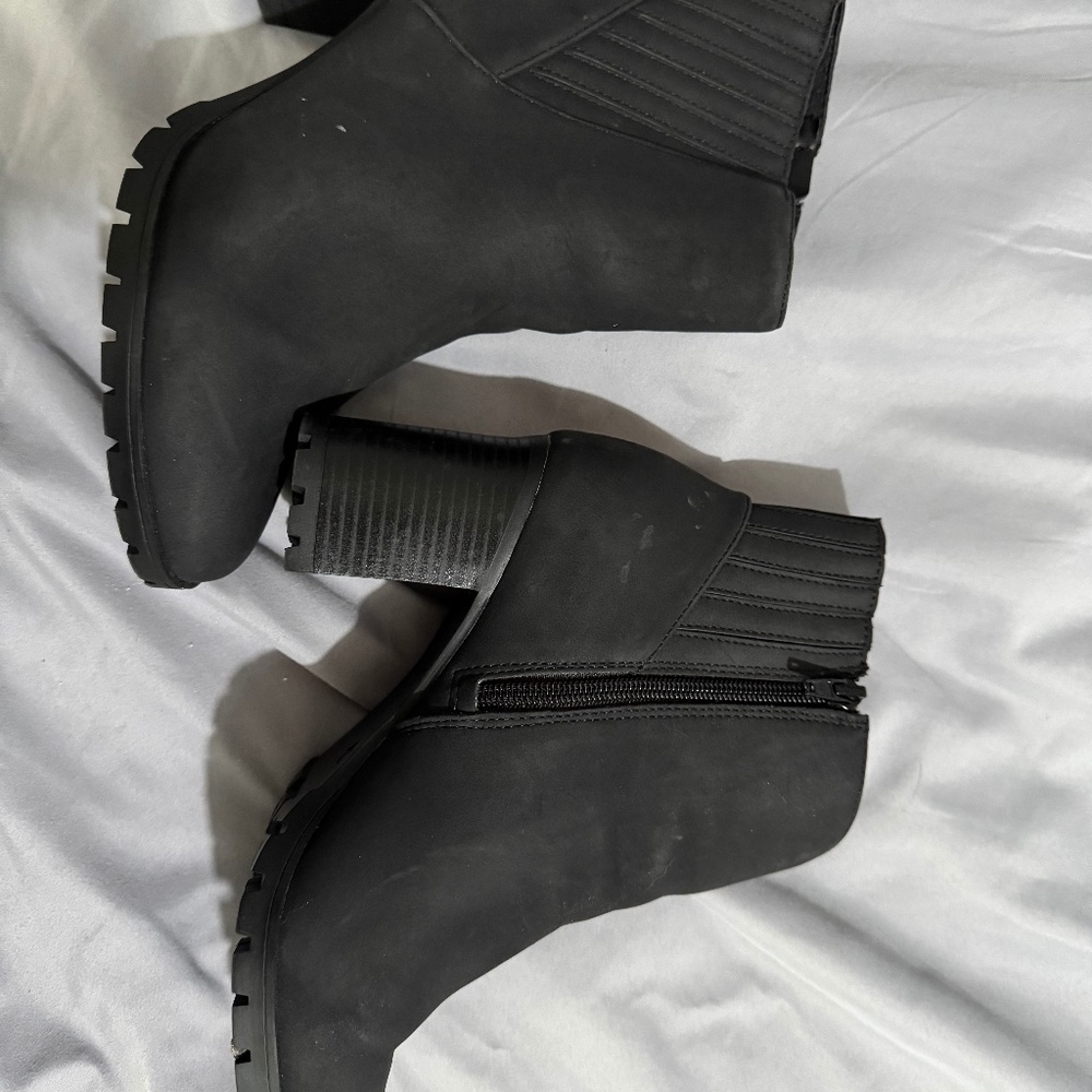 LaChateu boots